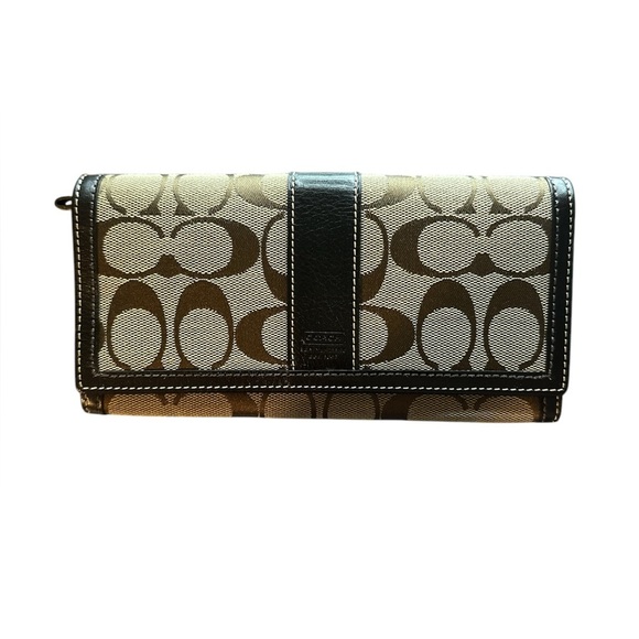 NWT, Coach Brown Legacy Signature Checkbook Wallet, Length 7.75 by 4 - Picture 1 of 3